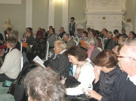 Asistentes en la Universidad de San Petersburgo.